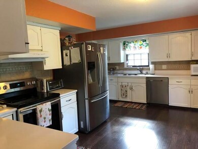 4921 Mockingbird Lane