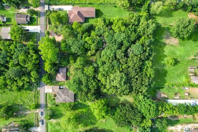 9408 Willow St, Houston, TX 77088 - photo 3