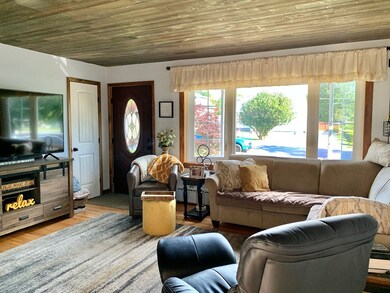 83 Bailey Ave, Plattsburgh, NY 12901 - photo 5