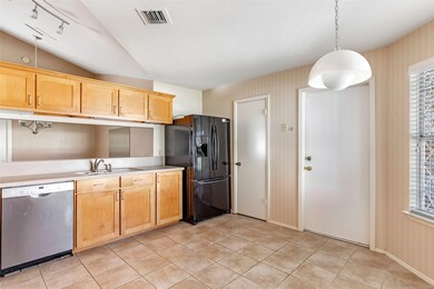 17206 Broken Back Dr, Crosby, TX 77532 - photo 7