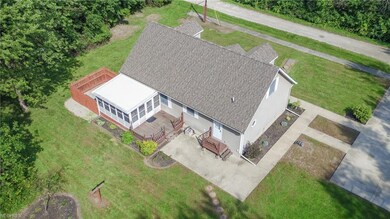 434 Mapleview Ave, Sheffield Lake, OH 44054 - photo 6