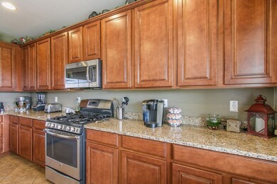7) KITCHEN