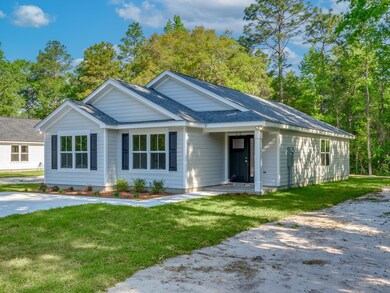 52 Crestwood Dr, Crawfordville, FL 32327 - photo 3