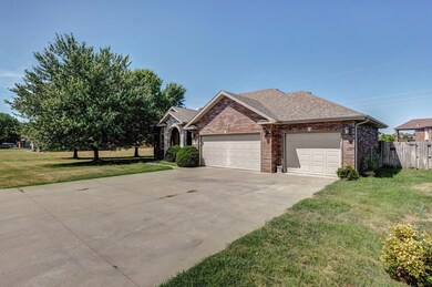 703 N Ellen St-2