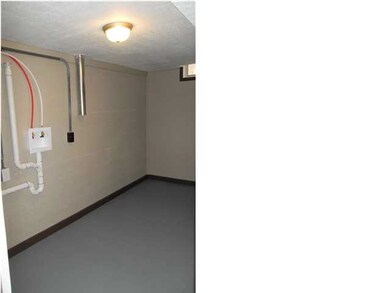 Huge laundry with storage