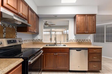 13665 N 111th Ave, Sun City, AZ 85351 - photo 3