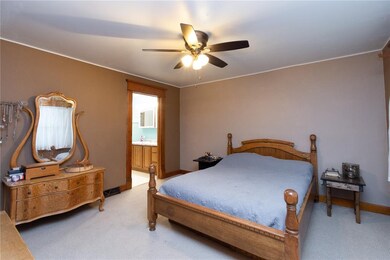 1904 E Ave NW, Cedar Rapids, IA 52405 - photo 3