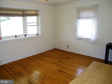 1329 Valley Rd, Woodlyn, PA 19094 - photo 2
