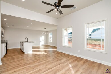 132 Red Tail Cir, Powersville, GA 31008 - photo 3