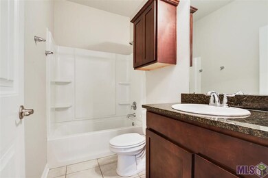 39411 Legacy Lake Dr, Gonzales, LA 70737 - photo 7