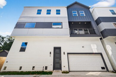 1122 W 16th St unit D, Houston, TX 77008 - photo 2