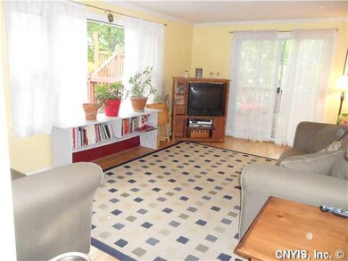 Family Room LIGHT AND BRIGHT!  WINDOW OVERLOOKS TH
