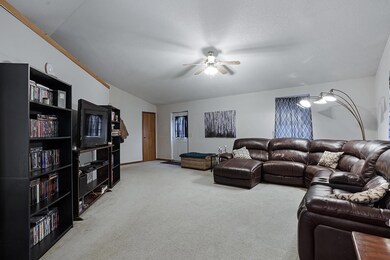 62 Grand Valley Ct, Howard, OH 43028 - photo 4