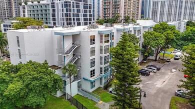 17620 Atlantic Blvd unit 505, Sunny Isles Beach, FL 33160 - photo 2