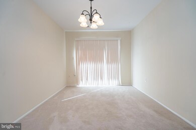 8608 Village Square Dr unit 15, Alexandria, VA 22309 - photo 6
