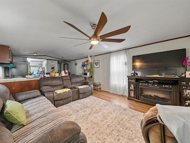 312 N Douglas St, Mart, TX 76664 - photo 3