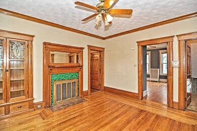 128 Vernon St, Worcester, MA 01610 - photo 5