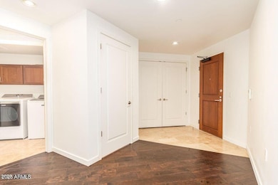 The Mark unit 3307, Scottsdale, AZ 85251 - photo 3