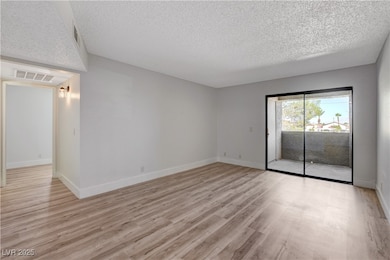 3151 Soaring Gulls Dr unit 2040, Las Vegas, NV 89128 - photo 6
