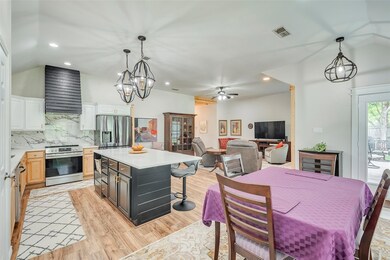 1329 Timber Creek Dr, Weatherford, TX 76086 - photo 5