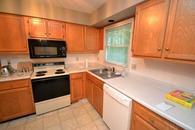 404 W Piper Ct, Muncie, IN 47303 - photo 5