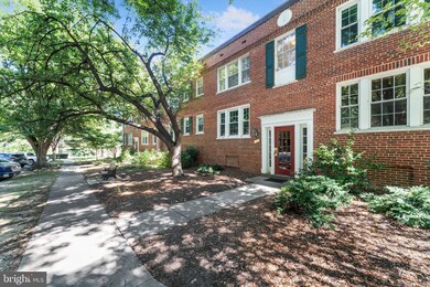 1909 N Rhodes St unit 27, Arlington, VA 22201 - photo 2