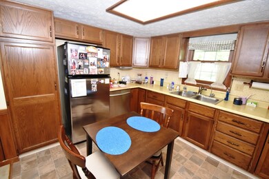 601 S Williams Rd, Frankfort, IN 46041 - photo 6