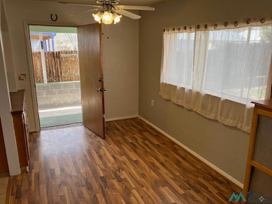 713 Charles St, Truth Or Consequences, NM 87901 - photo 7