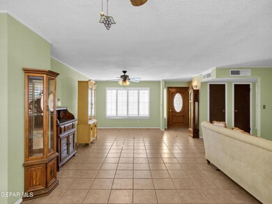 Tim_REMAX_3340_CliffrockLn_072024 2-8