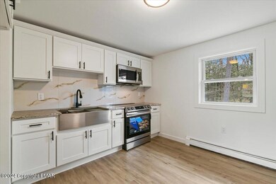 1426 Brislin Rd, Stroudsburg, PA 18360 - photo 7