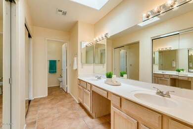 Master Bath w/ separate tub/toilet room