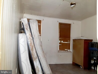 305 S Bentalou St, Baltimore, MD 21223 - photo 4