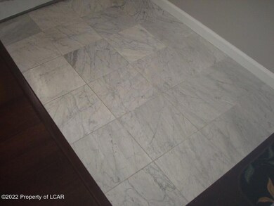 621 Willow Crest Dr, Pittston, PA 18640 - photo 3