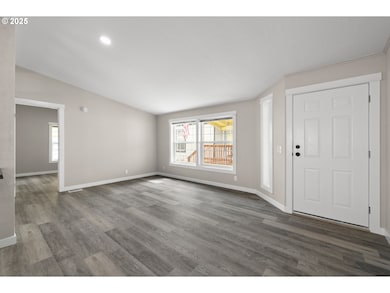 17520 SE 82nd Dr, Clackamas, OR 97015 - photo 7