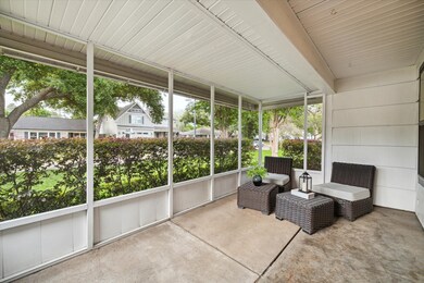 1733 Gardenia Dr, Houston, TX 77018 - photo 5