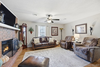 41 E 148th St, Glenpool, OK 74033 - photo 4