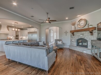 16840 S 11th West Ave, Glenpool, OK 74033 - photo 6