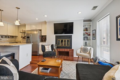 419 S Sharp St, Baltimore, MD 21201 - photo 4