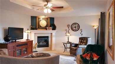 818 Garnes St, Raymore, MO 64083 - photo 4