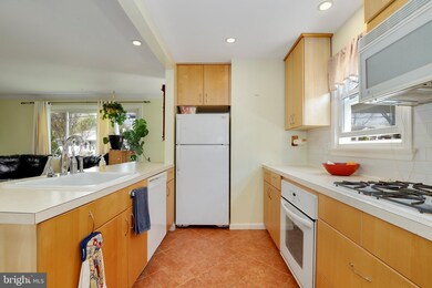 3320 Camden St, Silver Spring, MD 20902 - photo 6