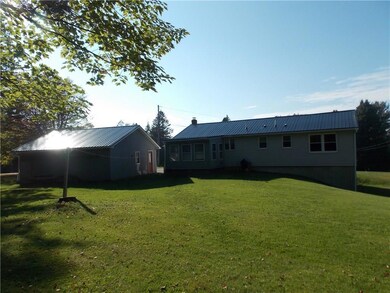 7 Cleveland Ave, Dexter, ME 04930 - photo 5