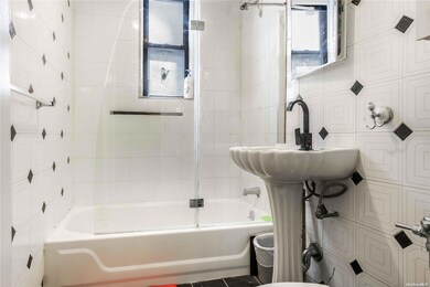 41-12 41st St unit 3 H, Sunnyside, NY 11104 - photo 7