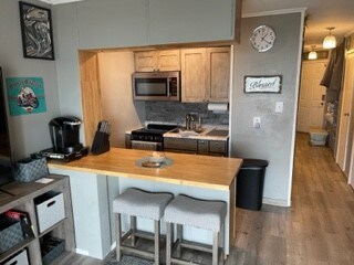 Kitchen with island