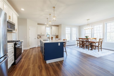 40 Copper Beech Run, Fairport, NY 14450 - photo 5