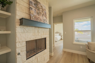 1811 N Chateau Ln, Kerrville, TX 78028 - photo 5