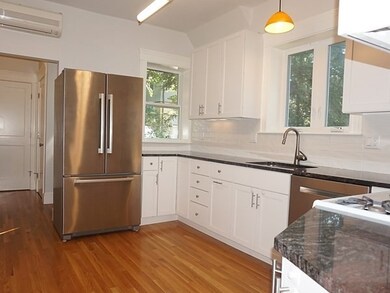 35 University Rd unit 2, Brookline, MA 02445 - photo 3