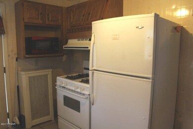 249 Vine St, Honesdale, PA 18431 - photo 5