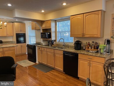 10330 Sea Pines Dr, Bowie, MD 20721 - photo 5