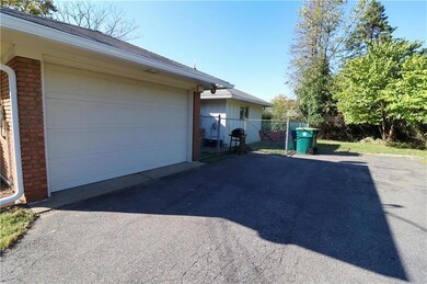 208 Kendon Dr, Easton, PA 18045 - photo 4