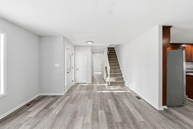 828 Connors Dr, Newport News, VA 23608 - photo 5